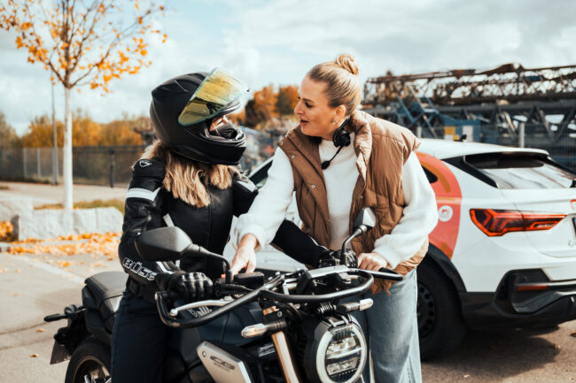 Imagebild eines Mitarbeiters im Arbeitsalltag